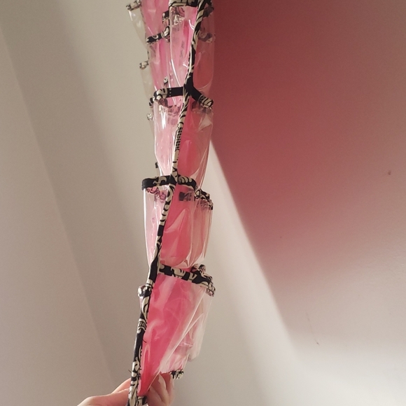 Organizer - Picture 2 of 3